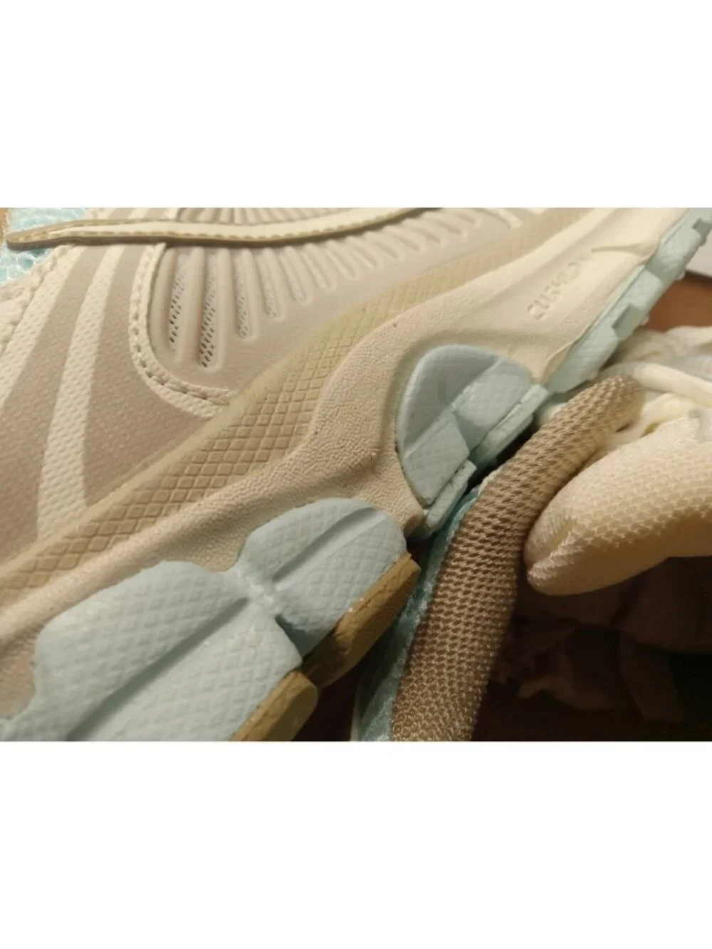 Nike Vomero 5 (GS) Sneakers Mesh Glacier Blue Sail Boys Size 5.5 FLOOR MODEL!